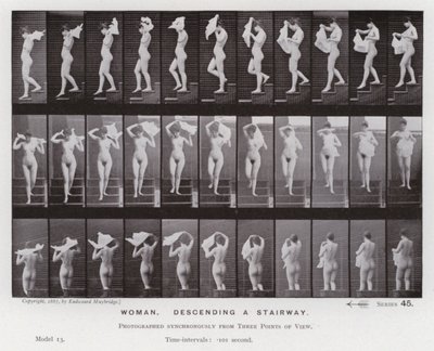 Hareket Halindeki İnsan Figürü: Merdivenden inen kadın (s/b fotoğraf) by Eadweard Muybridge