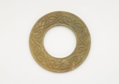 Kolye by Eastern Zhou Dynasty Chinese School