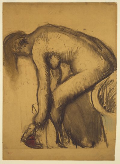 Banyodan Sonra (Ayaklarını Kuruyan Kadın), c.1900 (gemiye serilmiş kağıt üzerine karakalem, yıkama, pastel) by Edgar Degas