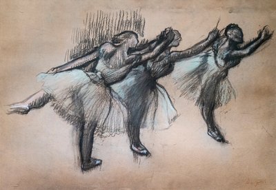 Üç dansçı. 1895-1900. Aydınger kağıdı üzerine kömür ve pastel. by Edgar Degas