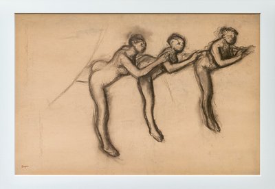 Arabesk üç çıplak dansçı. 1892-1895 civarında. Kağıt üzerine kömür, karton üzerine yapıştırıcılar. by Edgar Degas