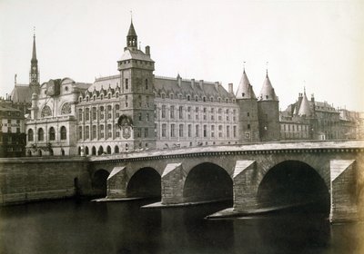 "Conciergerie" ve "pont au Change", yaklaşık 1854 (fotoğraf) by Edouard-Denis Baldus
