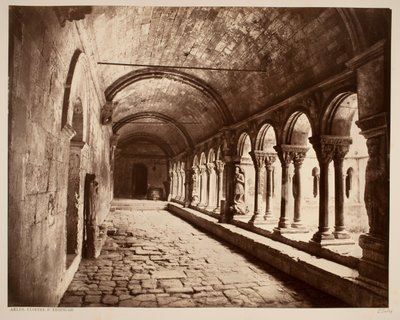 Arles. Cloitre St. Trophime (kuzey galeri) by Édouard Baldus