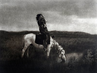 Ovada binen Hintli savaşçı by Edward Sheriff Curtis