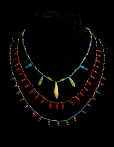 Boncuk kolyeler, Yeni Krallık (fayans) by Egyptian 18th Dynasty