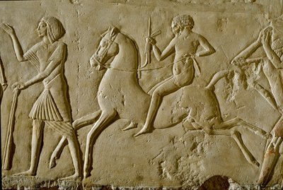 Mısır antikası: at sırtında savaşçı ile kabartma. 18. hanedanın sonu by Egyptian 18th Dynasty