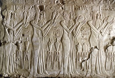 Mısır antikası: adak sunan genç kızlar. Kheruef Mezarı (TT 192) (18. Hanedan) by Egyptian 18th Dynasty