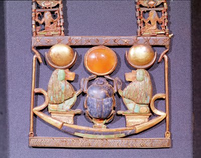 Yükselen Güneş Kolyesi, Tutankhamun