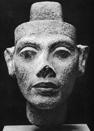 Nefertiti, kafir firavun Akenaton