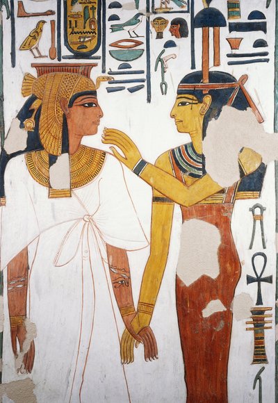 Nefertari, tanrıça İsis ile buluşuyor, fresk, dördüncü sütunun kuzeye bakan cephesi, mezar odası, Nefertari Mezarı (QV66), Kraliçeler Vadisi, Thebes (Unesco Dünya Mirası Listesi) by Egyptian 19th Dynasty