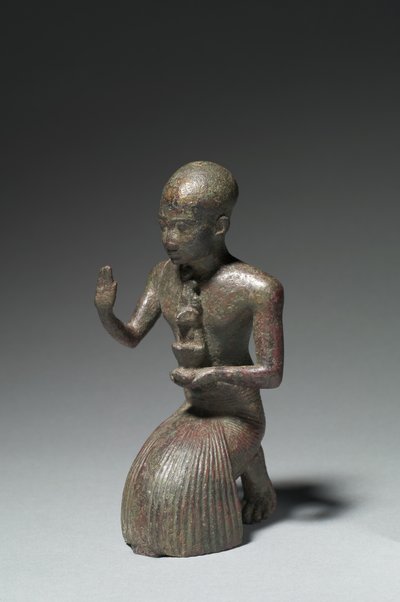 Diz çökmüş bir rahip heykelciği, MÖ 1186-1069 by Egyptian 20th Dynasty