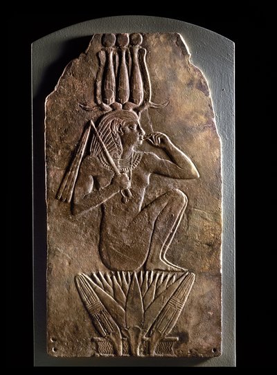 Lotus çiçeğinden (fayans) çıkan çocuk tanrı olarak II. Iuput Plaketi by Egyptian 23rd Dynasty