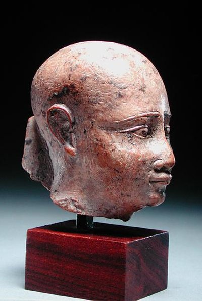 Erkek Baş, yaklaşık MÖ 350 (kireçtaşı) (ayrıca bkz. 185236) by Egyptian 30th Dynasty