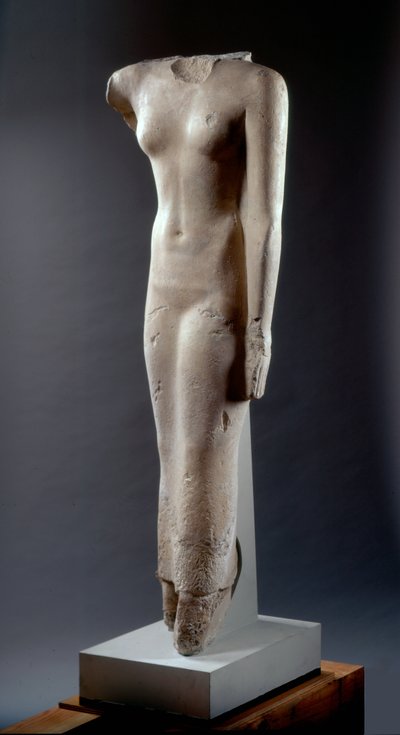 Kraliyet soyundan gelen Hetepheres, Eski Krallık, yaklaşık MÖ 2440 (kireçtaşı) by Egyptian 5th Dynasty