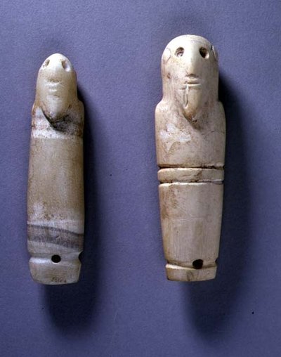 Sakallı erkek başlı etiketler (fildişi) by Egyptian Egyptian