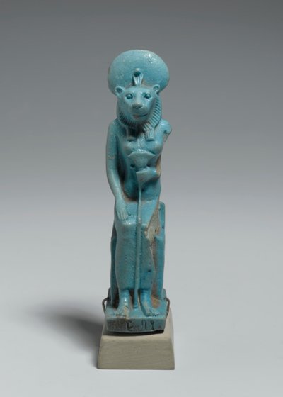 Oturan Sekhmet figürü, MÖ 305-30 (sırlı fayans) by Egyptian Ptolemaic Period