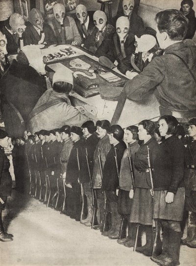 Osoaviakhim. SSCB Sosyalizmi İnşa Eder, 1933