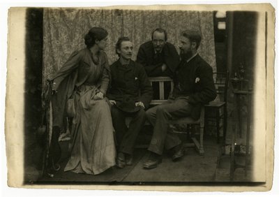 May Morris, H. H. Sparling, Emery Walker ve George Bernard Shaw by Emery and Boutall Walter Walker