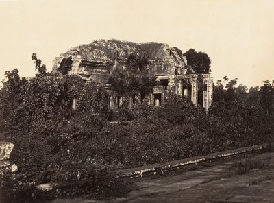 Büyük Pagoda - Güney dış aedicule, 1866. by Emile Gsell