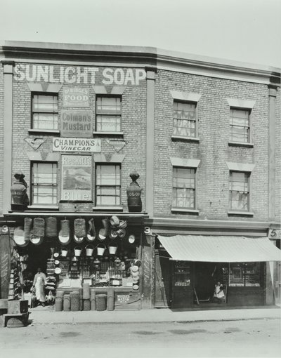 3-4 Gainsborough Yolu: ön cepheler, Londra, 1899 by English Photographer