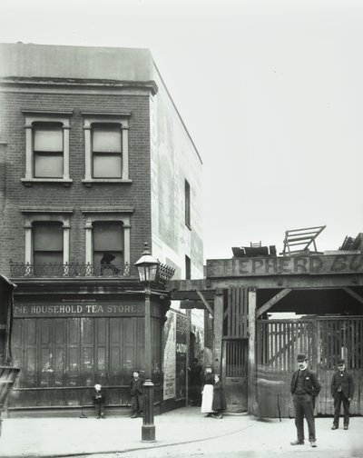 68 Bermondsey New Road: ön cephe, Londra, 1898 by English Photographer