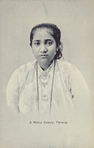 Bir Malay Güzeli, Penang (b/w fotoğraf) by English Photographer
