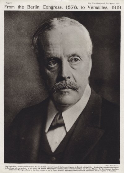 Arthur Balfour, İngiliz Muhafazakar politikacı ve Başbakan (s/b fotoğraf) by English Photographer