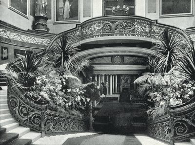Buckingham Sarayı, Büyük Merdiven (s/b fotoğraf) by English Photographer