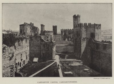Carnarvon Kalesi, Carnarvonshire by English Photographer