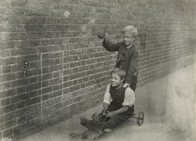 Çocuk yoksulluğu, Londra by English Photographer