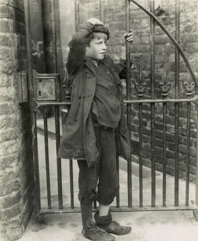 Çocuk yoksulluğu, Londra by English Photographer