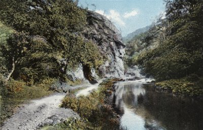Dovedale, Aslan Suratlı Kaya by English Photographer