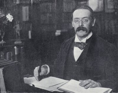 Edmund Gosse Çalışmasında (s/b fotoğraf) by English Photographer
