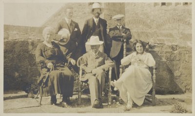 Edward Hudson ve Arkadaşları, Lindisfarne, 1918 dolayları (jelatin baskı) by English Photographer