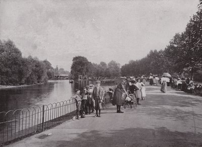 Finsbury Parkı by English Photographer