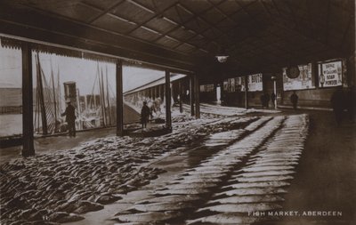 Balık Pazarı, Aberdeen, İskoçya (s/b fotoğraf) by English Photographer