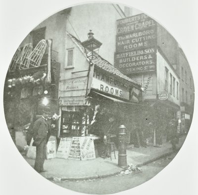Fouberts Place, Westminster LB: Kingly Street tarafından, 1890 by English Photographer