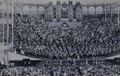 Büyük Orkestranın genel görünümü by English Photographer