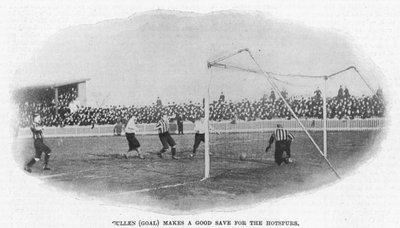 Gullen, Hotspurs için İyi Bir Kurtarış Yaptı, 1899 by English Photographer