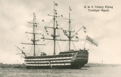 HMS Zaferi, uçan Trafalgar sinyali by English Photographer