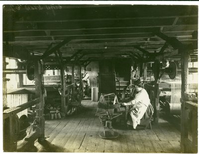 Handloom dokuma, Hughes fabrikası No. 2, 1923 by English Photographer