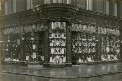 Horne Brothers, Coventry Street, Londra by English Photographer