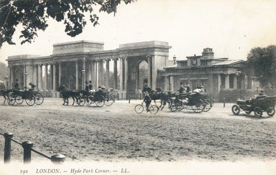Hyde Park Köşesi by English Photographer