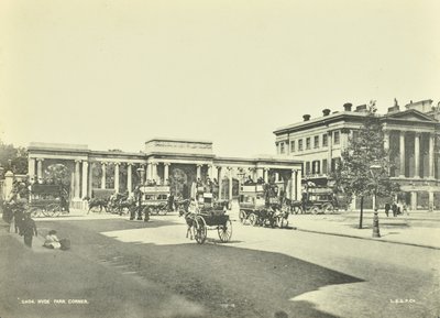 Hyde Park Corner, Westminster LB: kuzeye bakış, 1896 by English Photographer