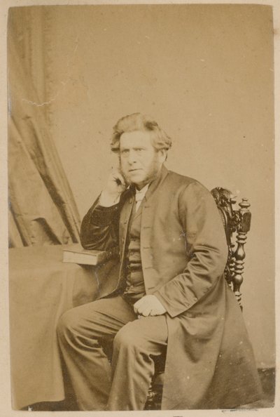 JC Miller, Greenwich Papazı by English Photographer