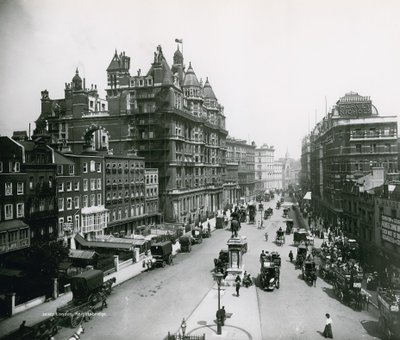 Knightsbridge, Londra by English Photographer