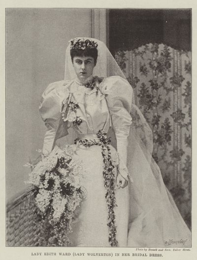 Lady Edith Ward (Lady Wolverton) Gelin Elbisesiyle by English Photographer