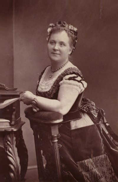 Lemmen Sherinoton by English Photographer