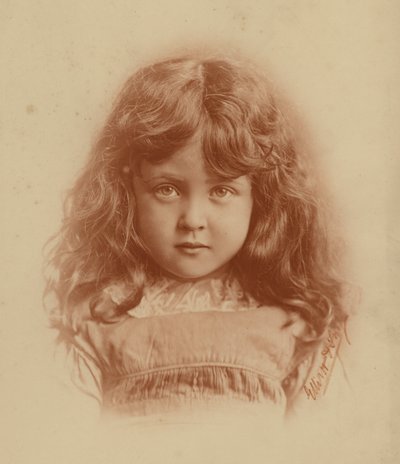 Küçük kız (s/b fotoğraf) by English Photographer