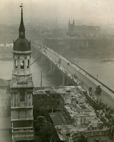 Londra Köprüsü, 18 Ağustos 1920 by English Photographer